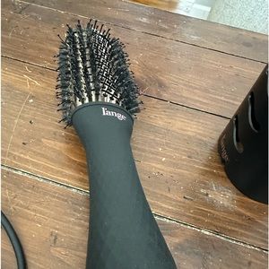 L’ange le volume drying brush